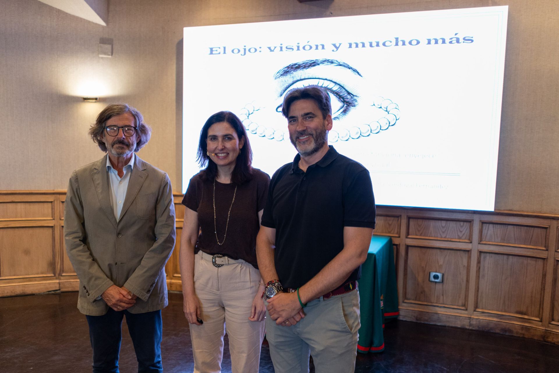♔ Álbum de fotos del Aula de la Salud RSTM. ‘Los ojos: ver bien y mucho más’. Cómo cambia la visión a lo largo de la vida: patologías más frecuentes, prevención y tratamiento.