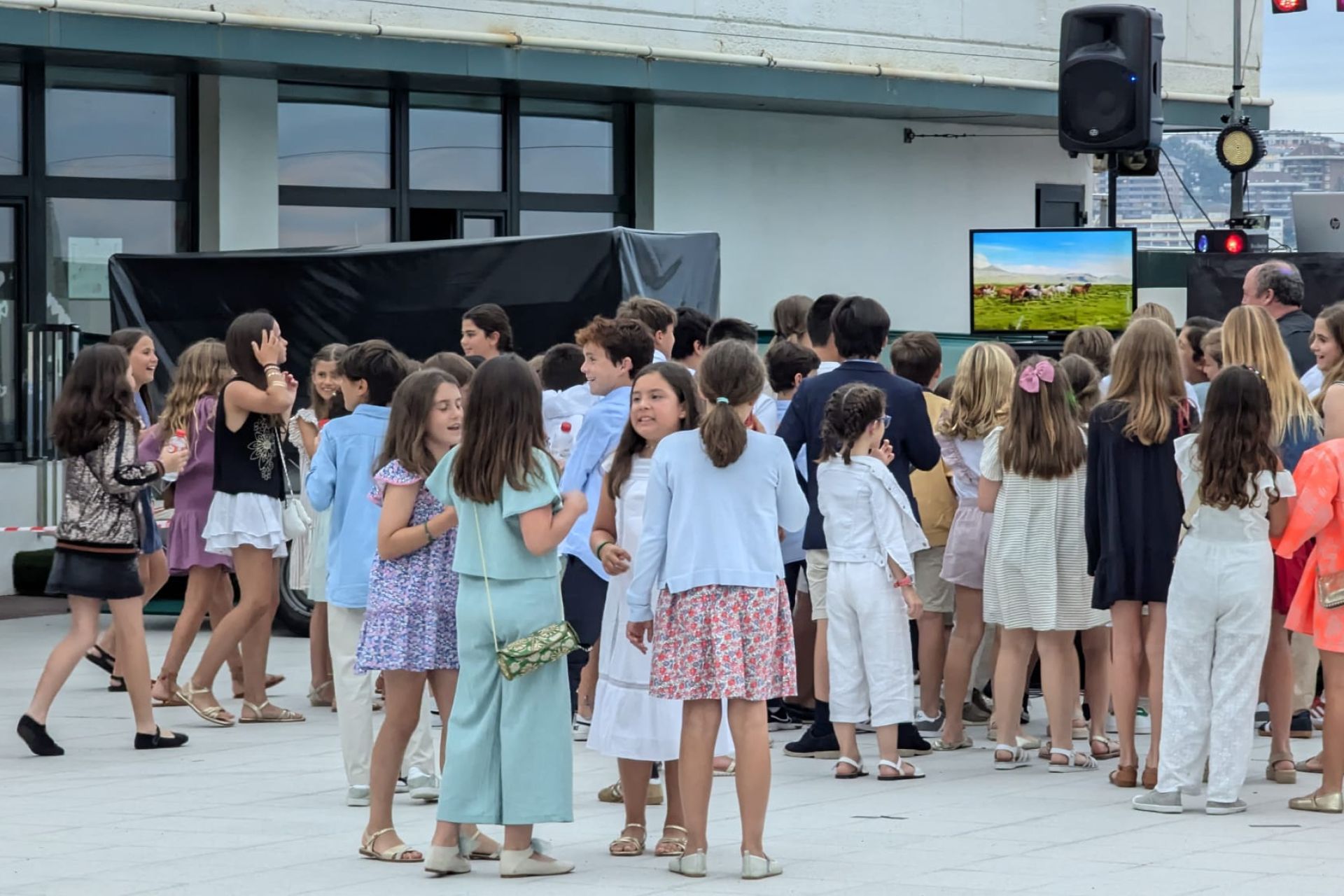 ♔ Álbum de fotografías de la Fiesta Elegante del Club Juvenil
