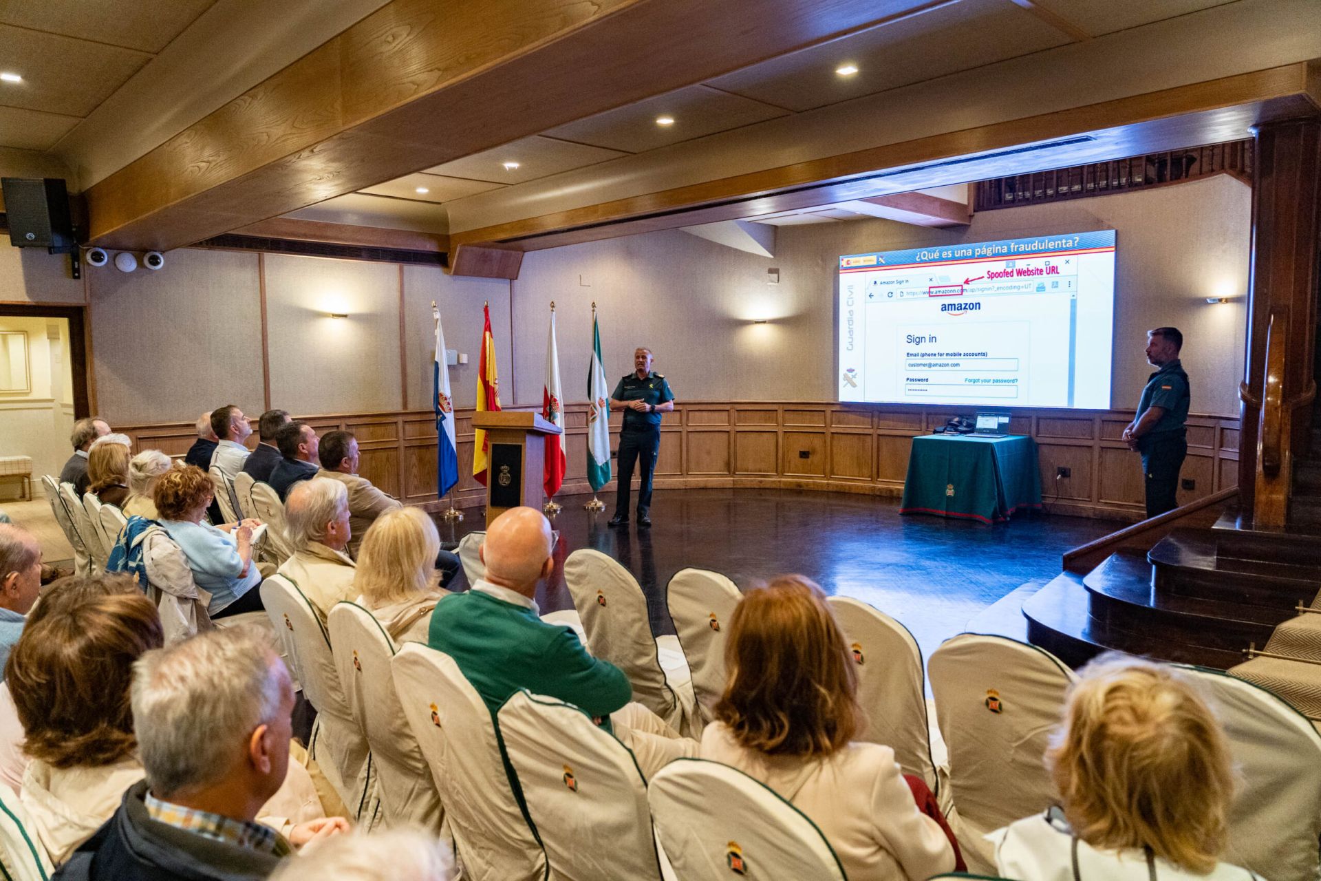 ♔ Álbum de fotografías de la conferencia ‘Estafas informáticas y ciberseguridad’ de los Martes Culturales RSTM