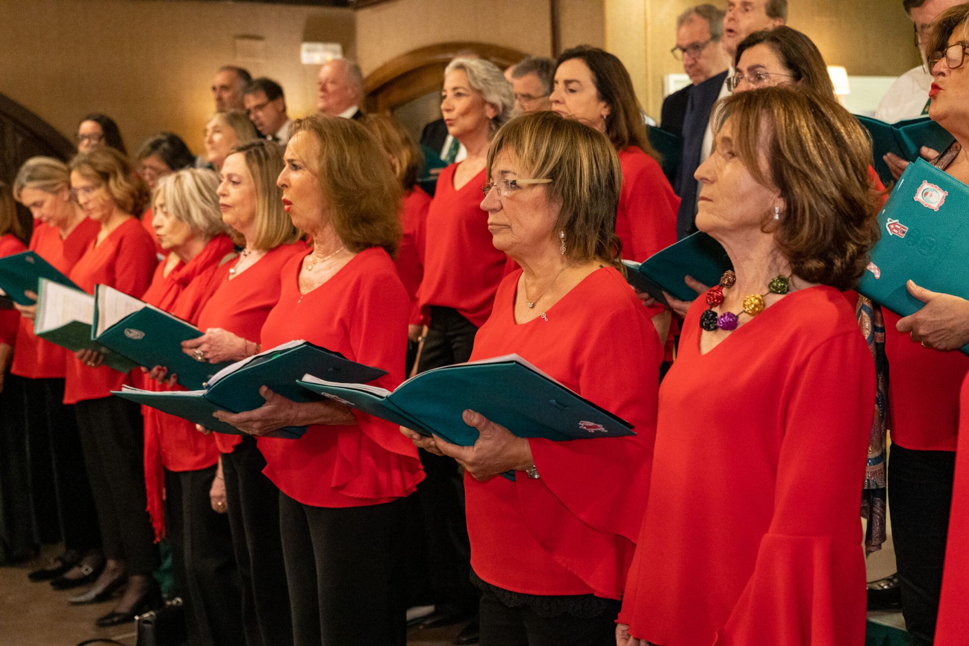 ♔ Concierto de Navidad completo del Coro de la RSTM