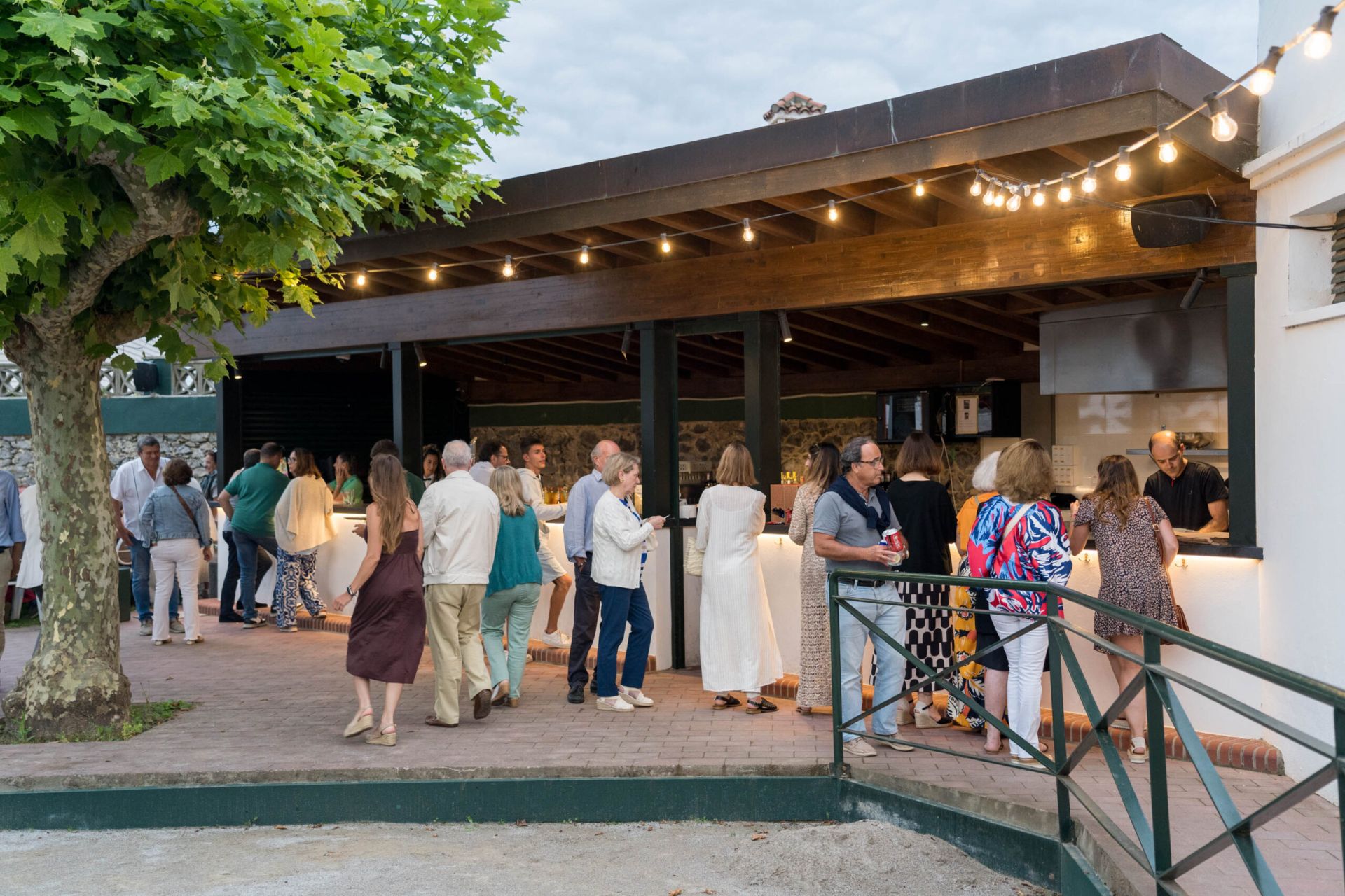 ♔ Álbum de fotografías de la inauguración de la barbacoa en la Bolera
